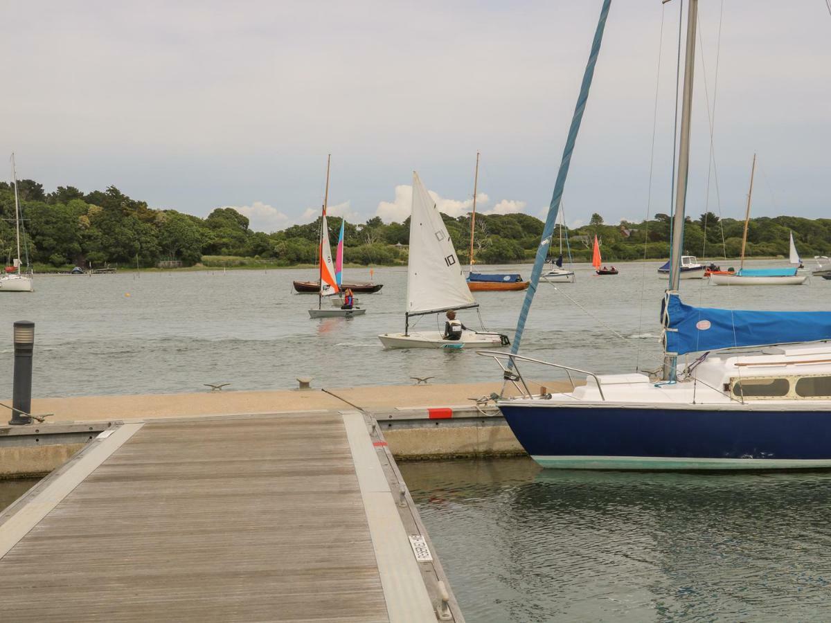 Number 7 Villa Lymington Esterno foto